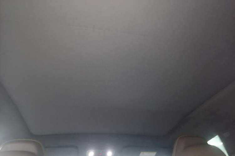 Used Hima Luxeed R7 2025 Range-Extended Version 251 km Max Headliner
