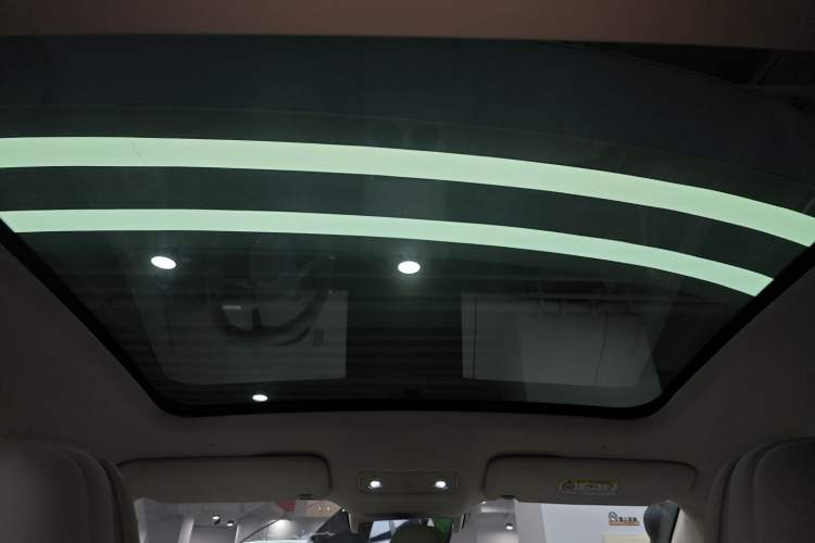 Used Hima Luxeed R7 2025 Range-Extended Version 251 km Max Headliner