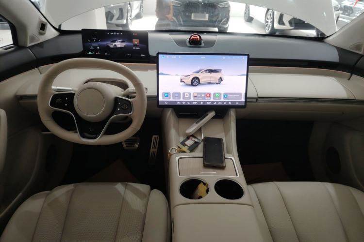 Used Hima Luxeed R7 2025 Range-Extended Version 251 km Max Interior 2