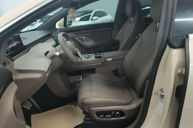 Used Hima Luxeed R7 2025 Range-Extended Version 251 km Max Left Front Seat
