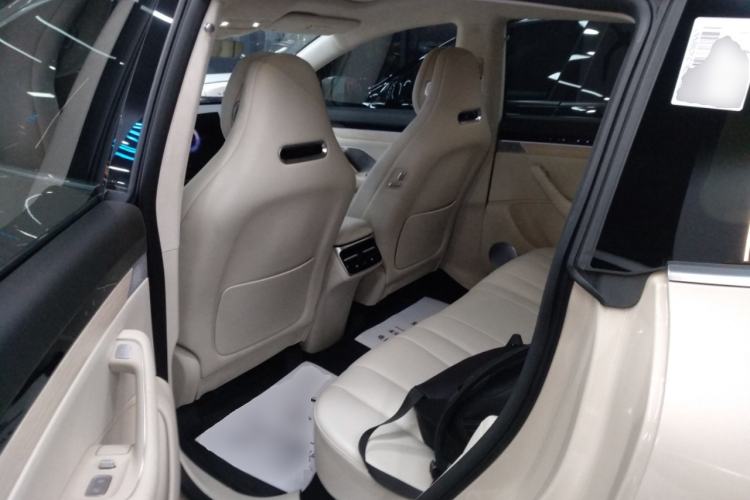 Used Hima Luxeed R7 2025 Range-Extended Version 251 km Max Left Rear Seat