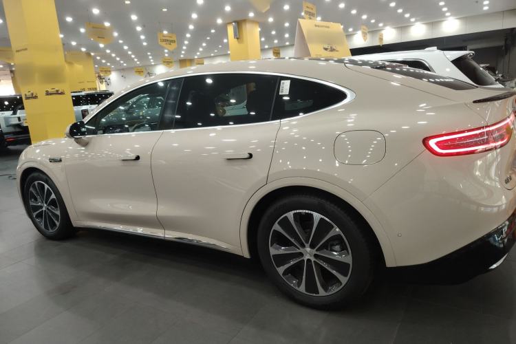 Used Hima Luxeed R7 2025 Range-Extended Version 251 km Max Left Side