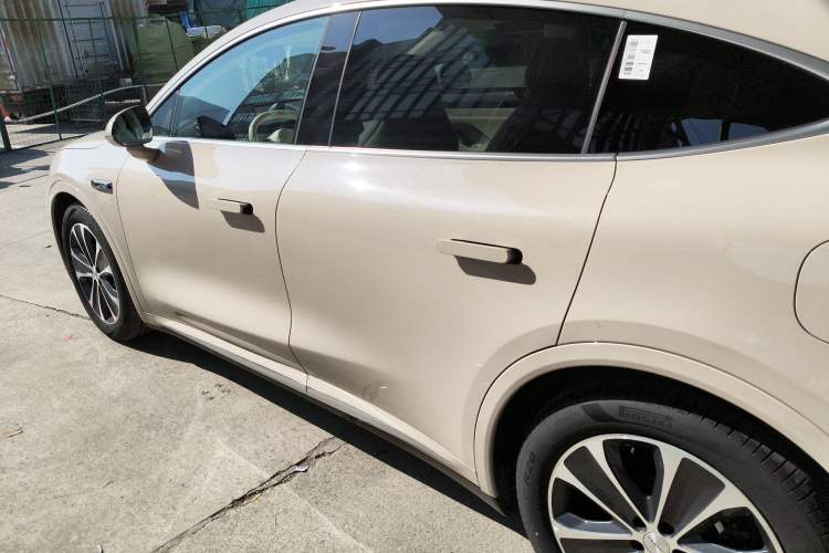 Used Hima Luxeed R7 2025 Range-Extended Version 251 km Max Left Side