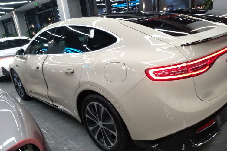 Used Hima Luxeed R7 2025 Range-Extended Version 251 km Max Left Side