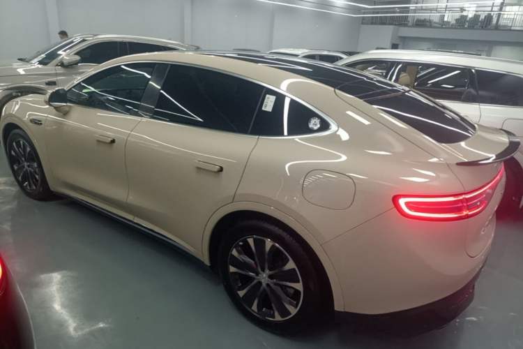Used Hima Luxeed R7 2025 Range-Extended Version 251 km Max Rear Left 45 Deg