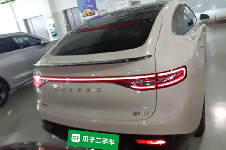 Used Hima Luxeed R7 2025 Range-Extended Version 251 km Max Rear