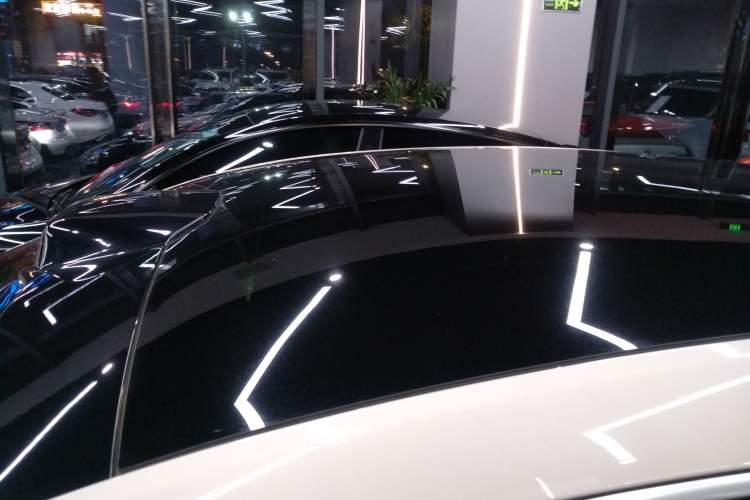 Used Hima Luxeed R7 2025 Range-Extended Version 251 km Max Roof