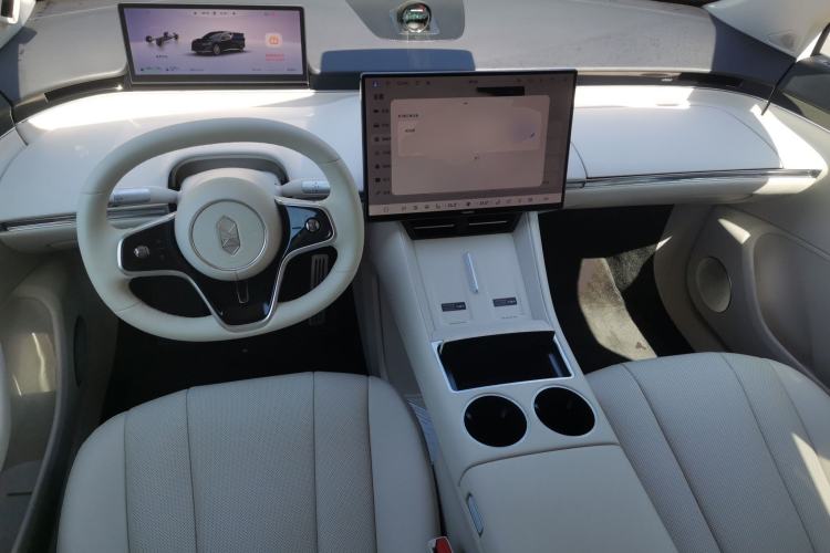 Used Hima Luxeed R7 2026 Model Range-Extending Max Center Console