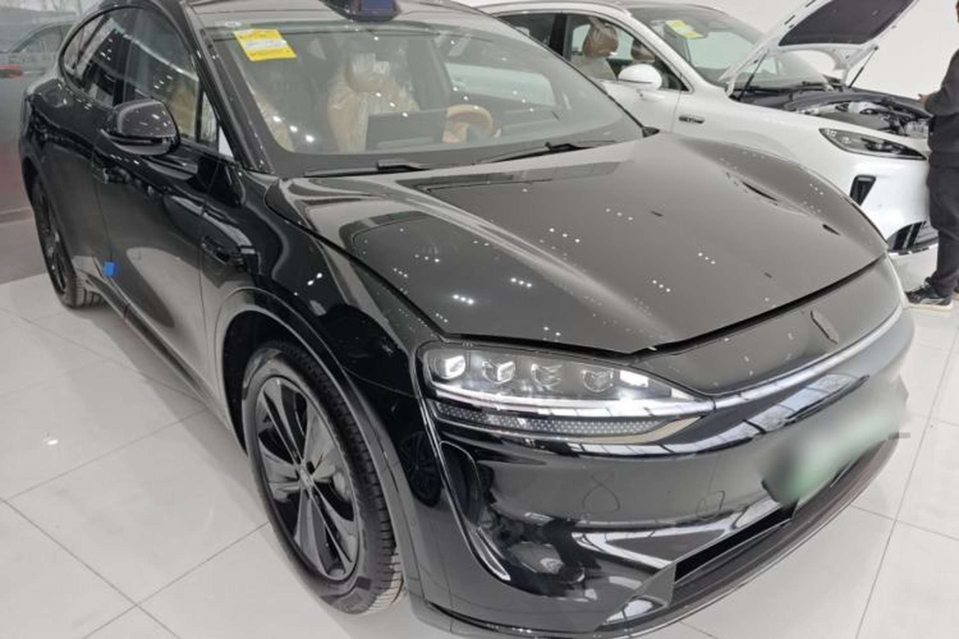 Used Hima Luxeed R7 2026 Model Range-Extending Max Exterior 1