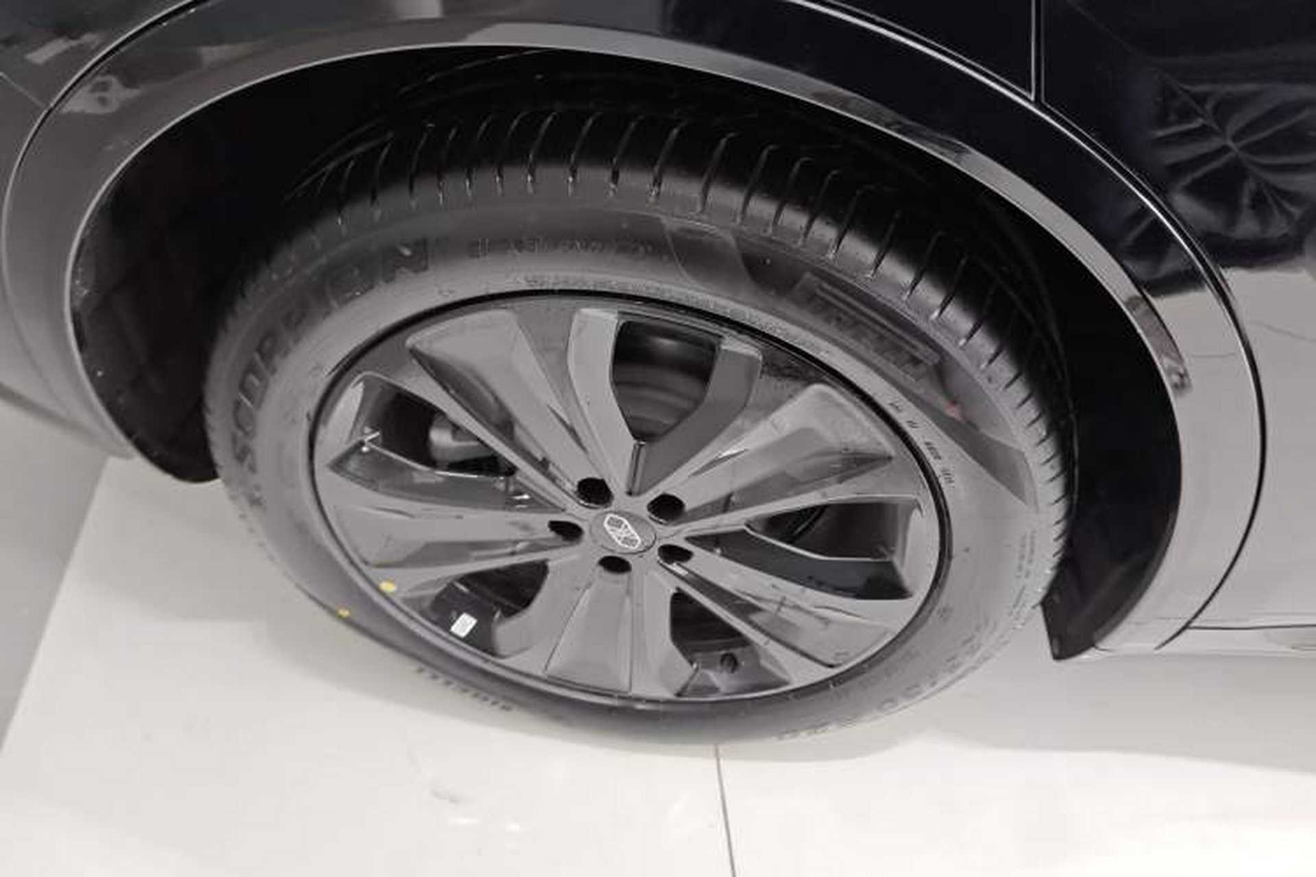Used Hima Luxeed R7 2026 Model Range-Extending Max Exterior 5