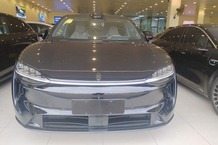 Used Hima Luxeed R7  Front
