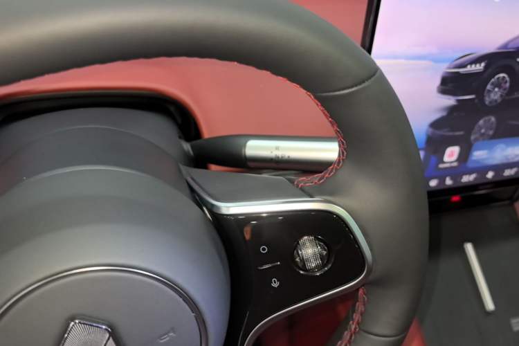 Used Hima Luxeed R7 2026 Model Pure Electric Ultra Gear Lever