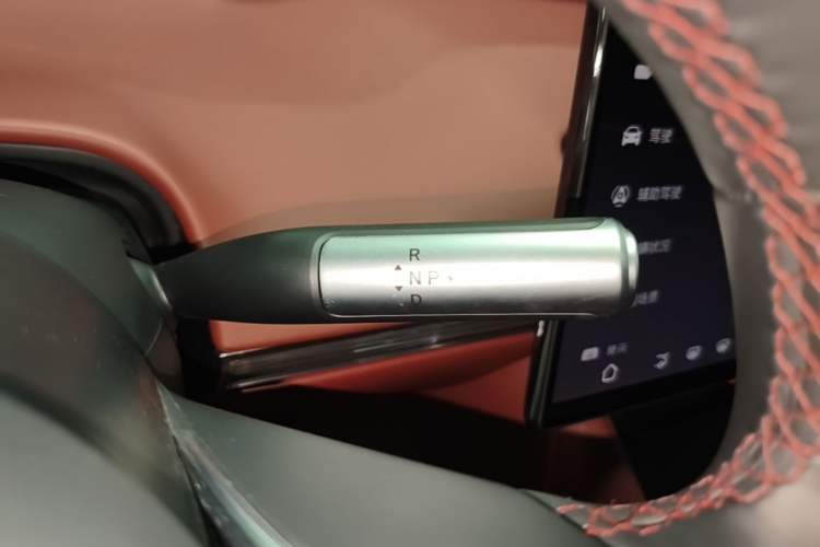 Used Hima Luxeed R7 2026 Model Pure Electric Ultra Gear Lever