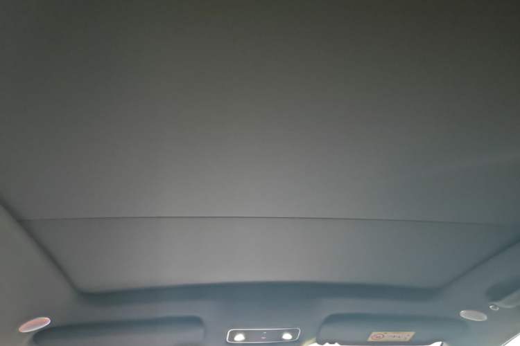 Used Hima Luxeed R7 2026 Model Range-Extending Max Headliner