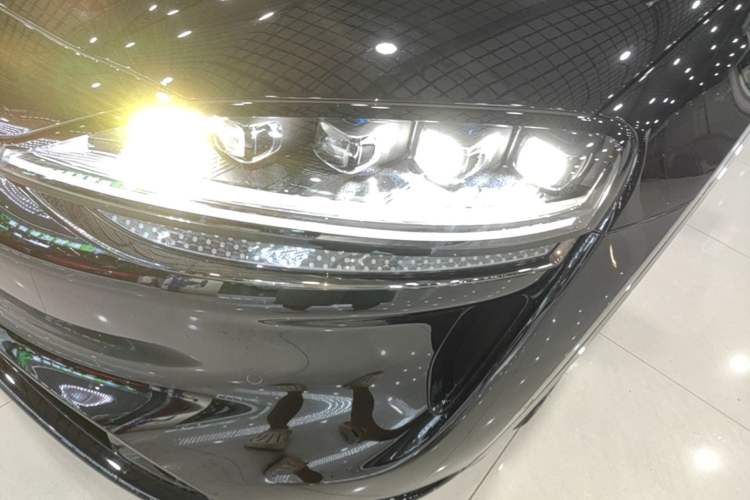 Used Hima Luxeed R7 2026 Model Pure Electric Ultra Left Front Headlight
