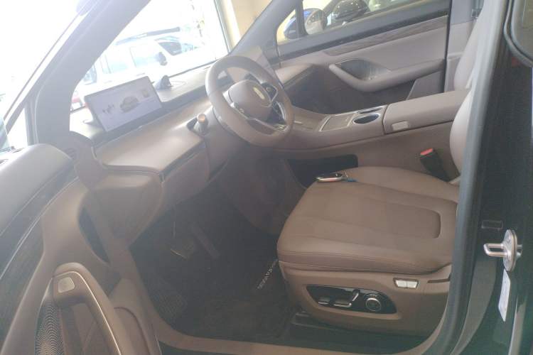 Used Hima Luxeed R7  Left Front Seat