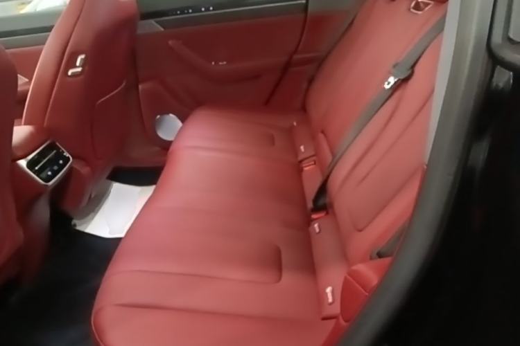 Used Hima Luxeed R7 2026 Model Pure Electric Ultra Left Rear Seat