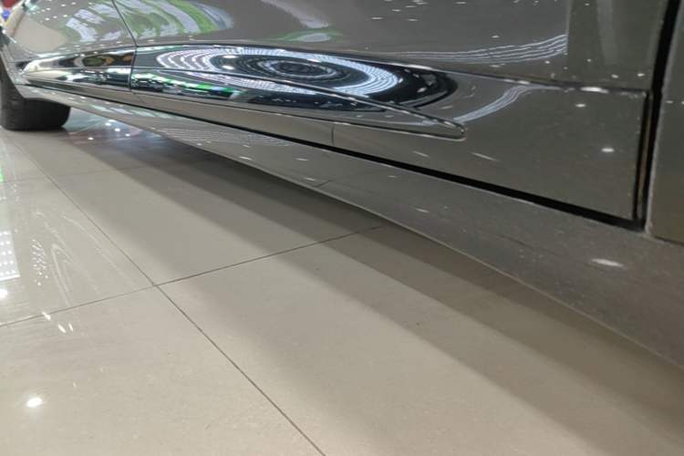 Used Hima Luxeed R7 2026 Model Pure Electric Ultra Left Side Sill