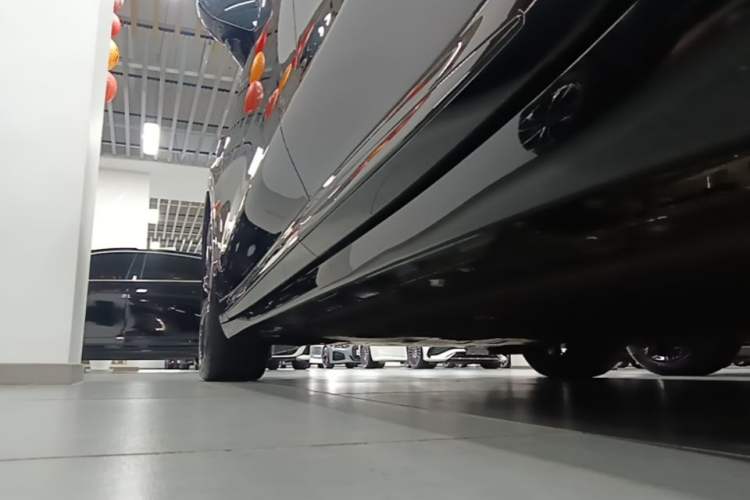 Used Hima Luxeed R7 2026 Model Pure Electric Ultra Left Side Sill