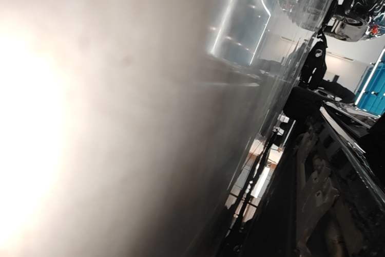 Used Hima Luxeed R7 2026 Model Range-Extending Max Left Side Sill