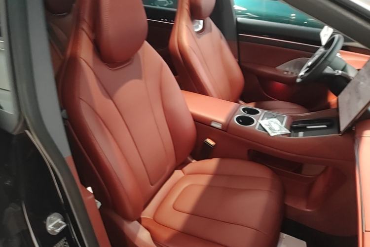 Used Hima Luxeed R7 2026 Model Range-Extending Max Right Front Seat