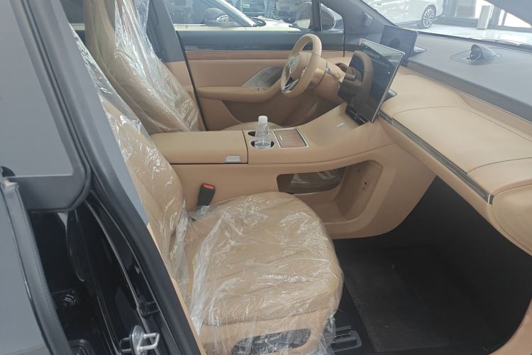 Used Hima Luxeed R7 2026 Model Range-Extending Max Right Front Seat