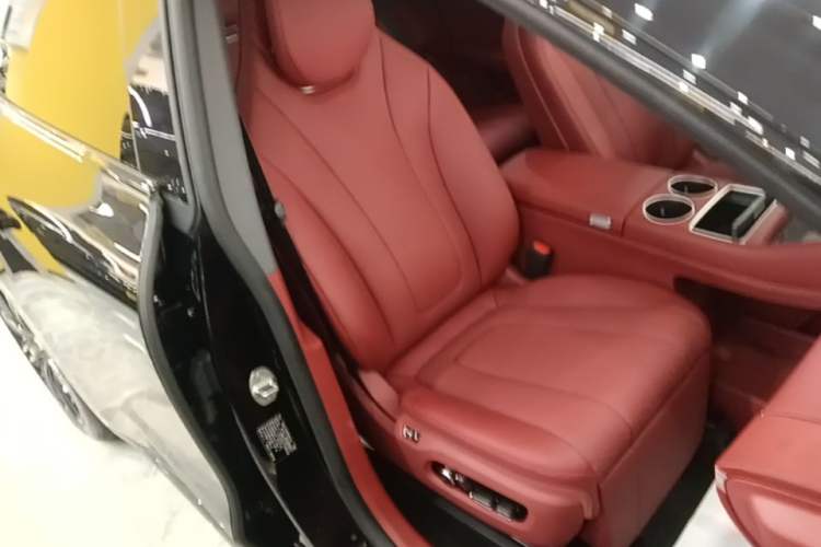 Used Hima Luxeed R7 2026 Model Pure Electric Ultra Right Front Seat