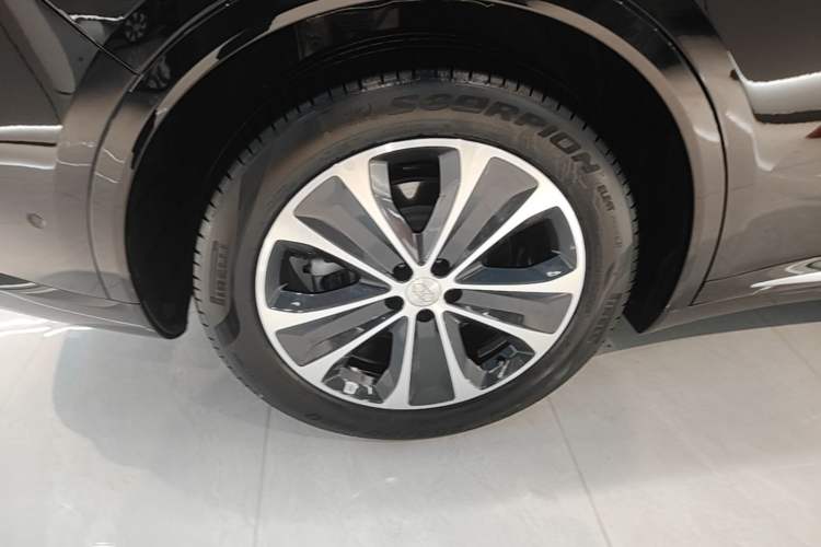 Used Hima Luxeed R7 2026 Model Range-Extending Max Right Rear Wheel Hub