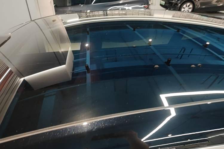Used Hima Luxeed R7 2026 Model Range-Extending Max Roof