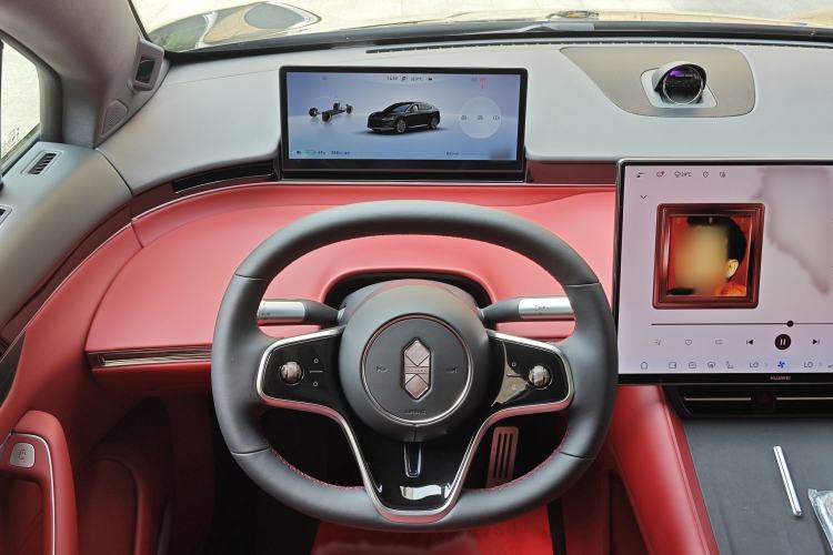 Used Hima Luxeed R7 2026 Model Pure Electric Ultra Steering Wheel