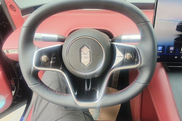 Used Hima Luxeed R7 2026 Model Pure Electric Max Steering Wheel