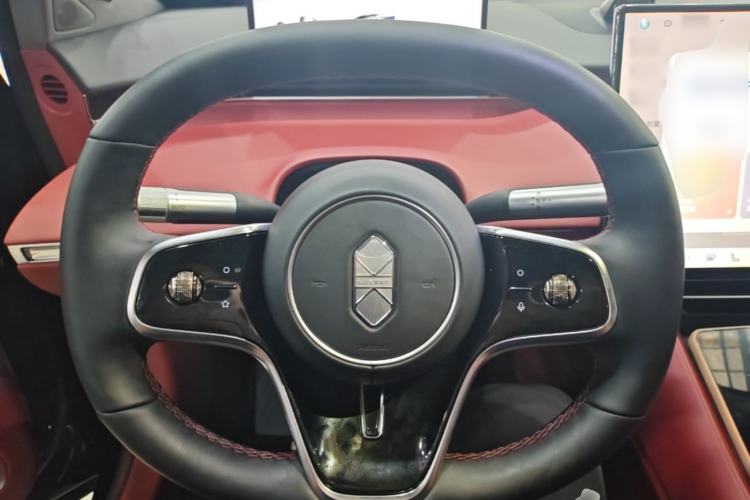 Used Hima Luxeed R7 2026 Model Range-Extending Max Steering Wheel