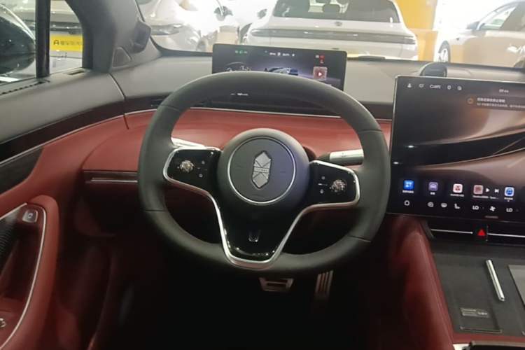 Used Hima Luxeed R7 2026 Model Pure Electric Ultra Steering Wheel