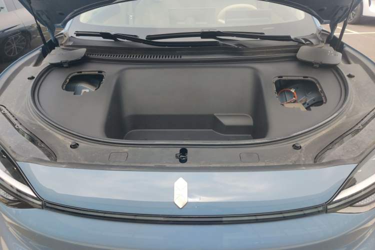Used Hima Luxeed R7 2026 Model Pure Electric Max Engine Bay
