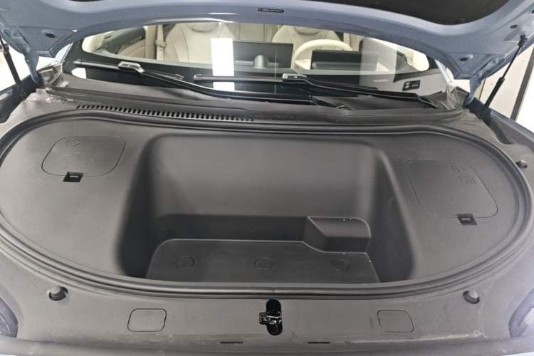 Used Hima Luxeed R7 2026 Model Pure Electric Max+ Engine Bay