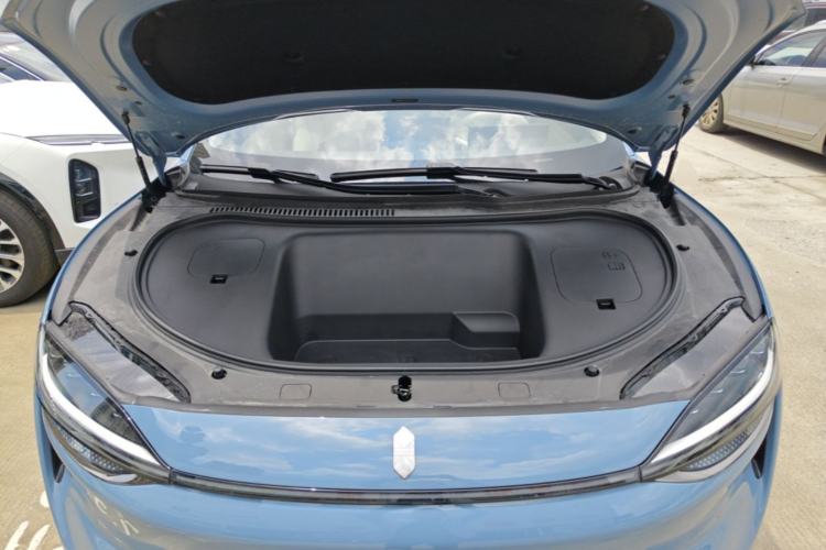 Used Hima Luxeed R7 2026 Model Pure Electric Max+ Engine Bay