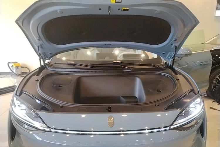 Used Hima Luxeed R7 2026 Model Pure Electric Max+ Engine Bay