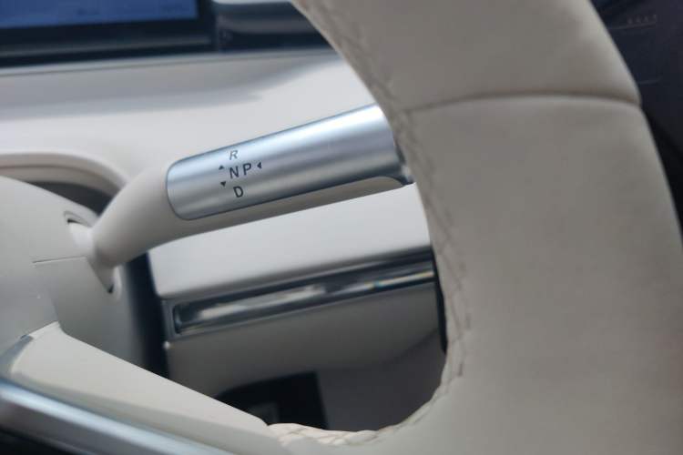 Used Hima Luxeed R7 2026 Model Pure Electric Max Gear Lever