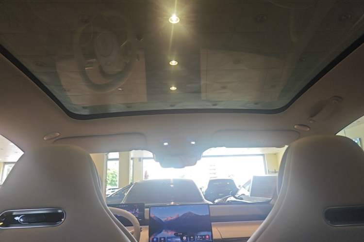 Used Hima Luxeed R7 2026 Model Pure Electric Max+ Headliner