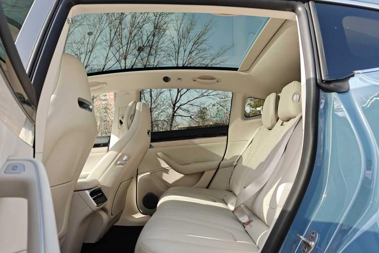 Used Hima Luxeed R7 2026 Model Pure Electric Max+ Interior 2
