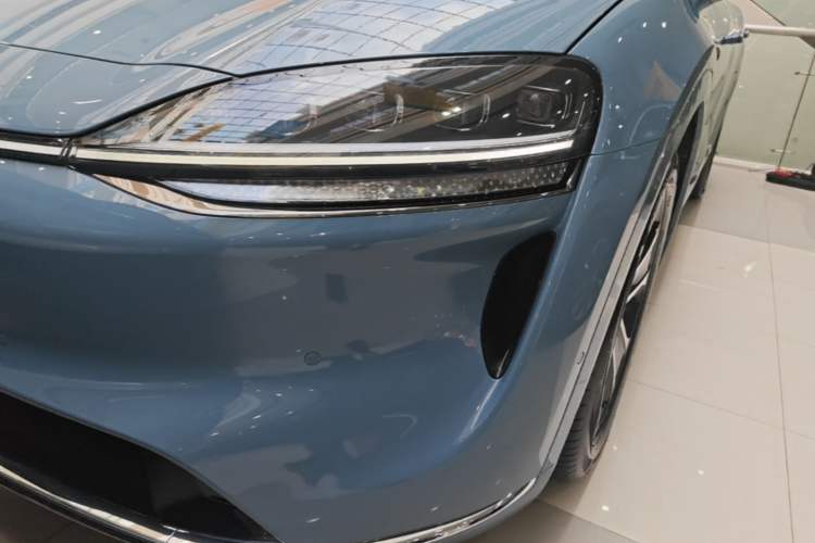 Used Hima Luxeed R7 2026 Model Pure Electric Max+ Left Front Headlight