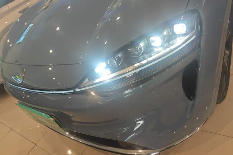 Used Hima Luxeed R7 2026 Model Pure Electric Max+ Left Front Headlight
