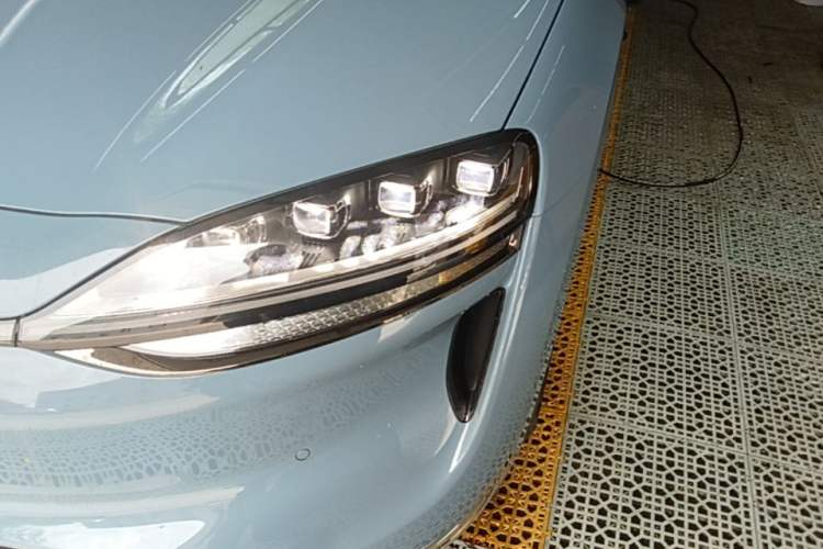 Used Hima Luxeed R7 2026 Model Pure Electric Max+ Left Front Headlight