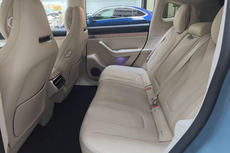 Used Hima Luxeed R7 2026 Model Pure Electric Max+ Left Rear Seat