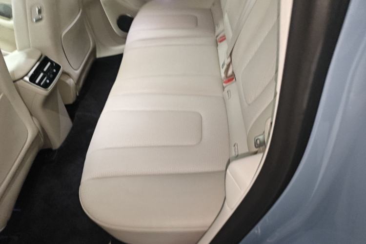Used Hima Luxeed R7 2026 Model Pure Electric Max+ Left Rear Seat