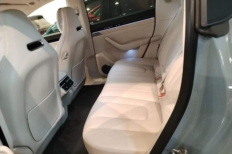 Used Hima Luxeed R7 2026 Model Pure Electric Max+ Left Rear Seat