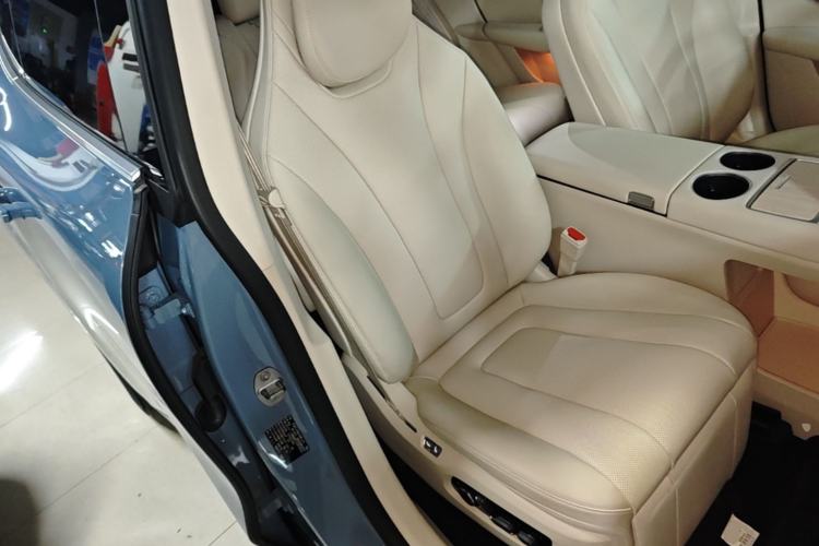 Used Hima Luxeed R7 2026 Model Pure Electric Max+ Right Front Seat
