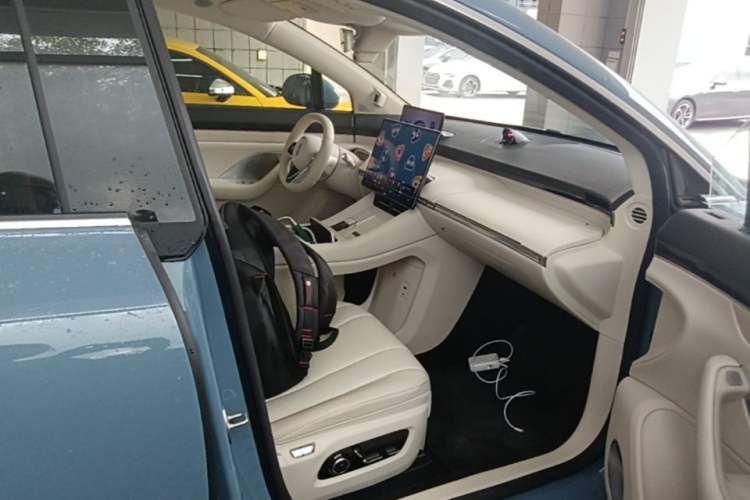 Used Hima Luxeed R7 2026 Model Pure Electric Max+ Right Front Seat
