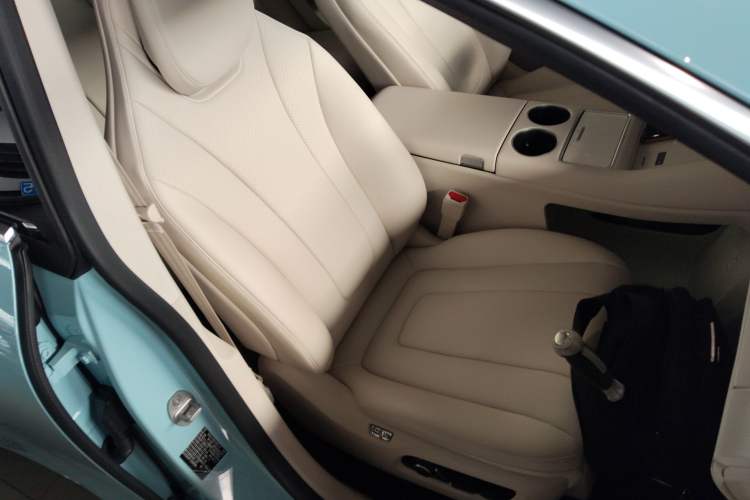 Used Hima Luxeed R7 2026 Model Range-Extending Max Right Front Seat