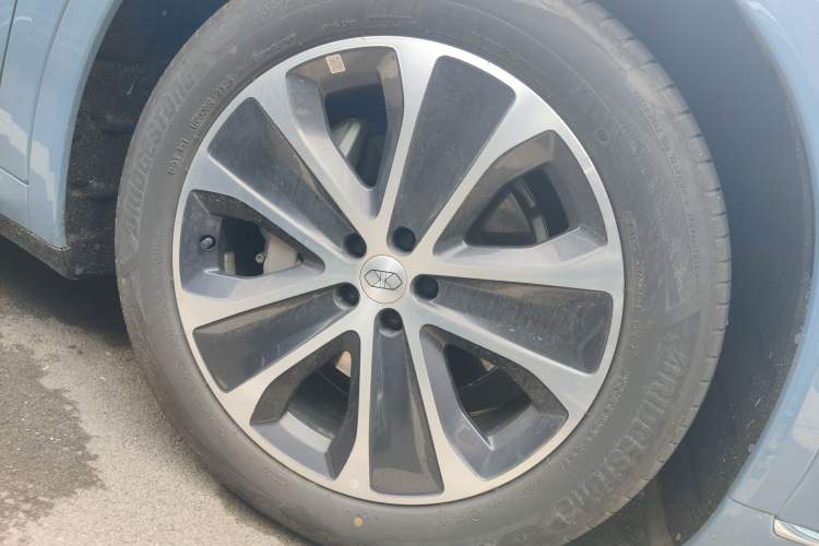 Used Hima Luxeed R7 2026 Model Pure Electric Max Right Front Wheel Hub